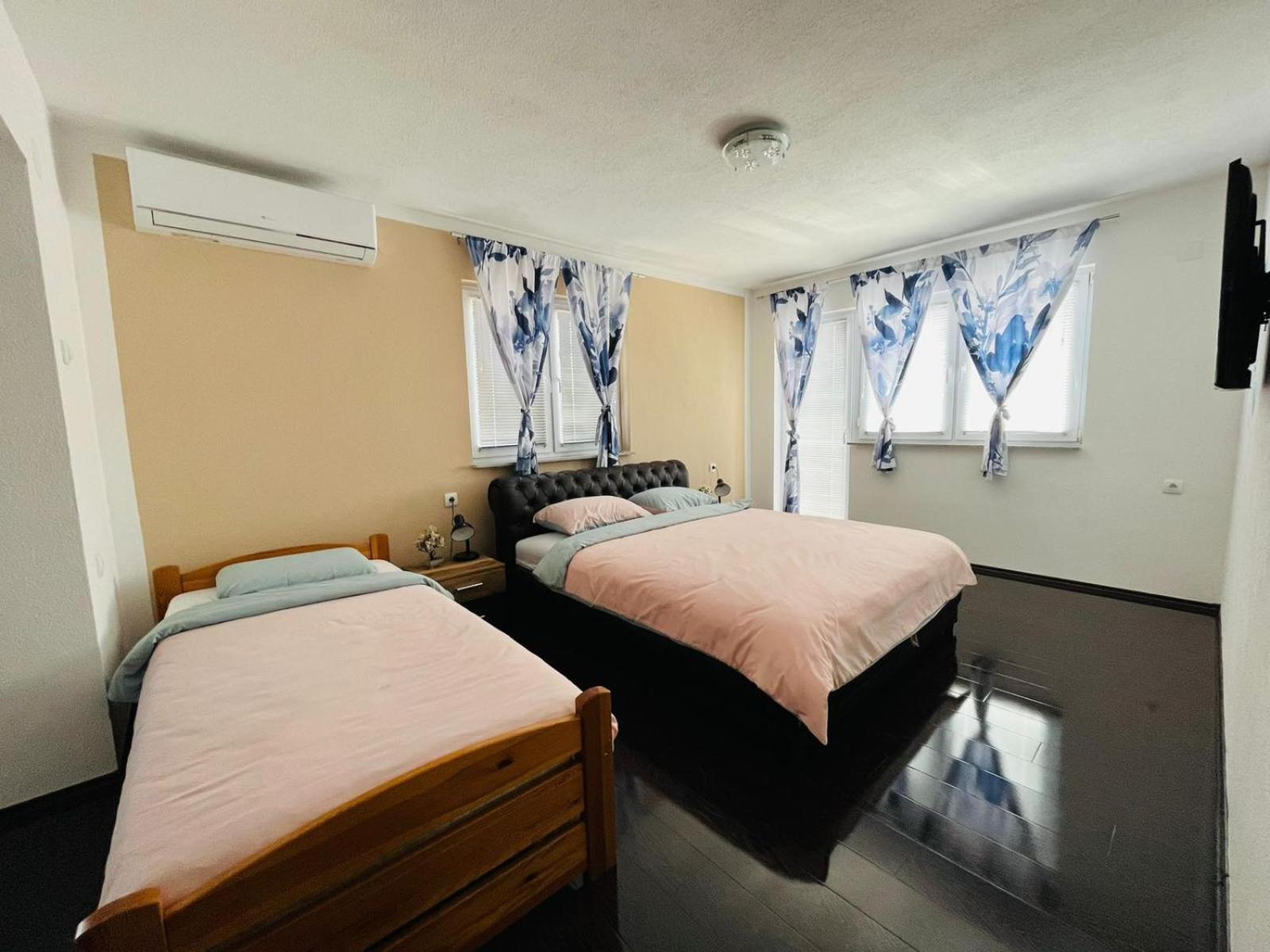 Summer House Lejhana Bihać Екстериор снимка